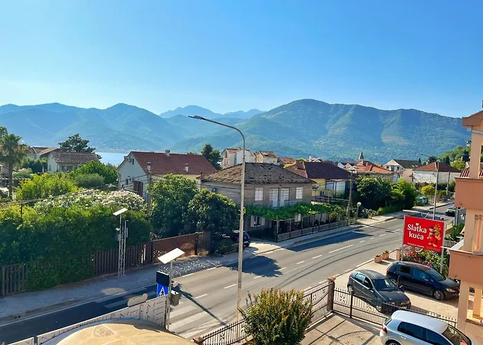 Apartments Dosljak