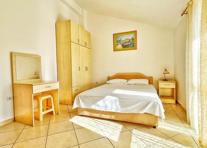 Apartments Dosljak